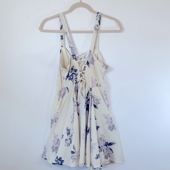 Urban Outfitters Margot Summer Floral Fit & Flare Women’s Size M Lined Dress - Picture 8 of 13